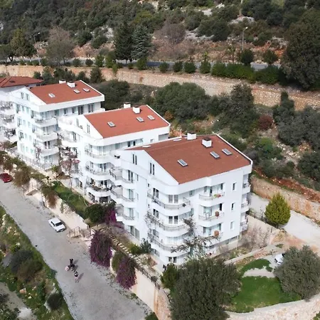 Saylam Apart